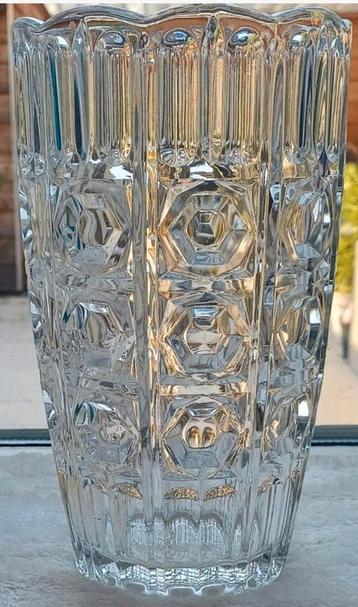 Jaren '60 VINTAGE Italiaanse  zware kristallen vaas. beschikbaar voor biedingen