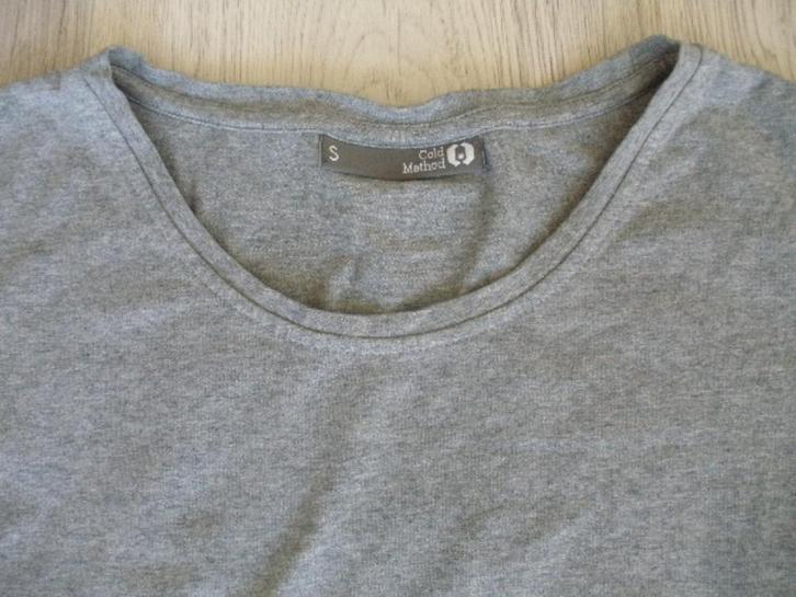 COLD METHOD t- shirt grijs maat S, Kleding | Heren, T-shirts, Zo goed als nieuw, Grijs, Ophalen of Verzenden