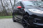 Mooie Ford Fiësta Black/Red ST-Line 140pk!! Distributie nw!!, Auto's, Ford, Voorwielaandrijving, Euro 5, Zwart, Zwart