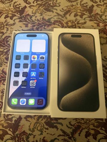 Apple iPhone 15 pro in redelijk staat met garantie beschikbaar voor biedingen