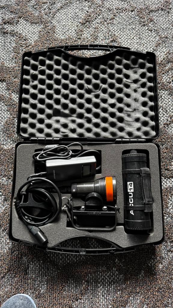 Ammonites LED Solaris dive lamp, Watersport en Boten, Duiken, Gebruikt, Duiklamp, Ophalen of Verzenden