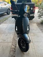 vespa sprint 2016 custom, Fietsen en Brommers, Scooters | Vespa, Gebruikt, Verzenden, Vespa S, Benzine