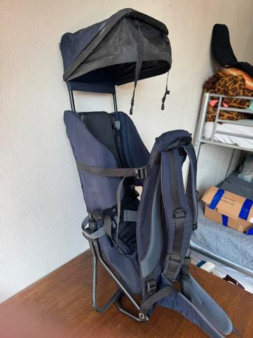 Babydrager beschikbaar voor biedingen