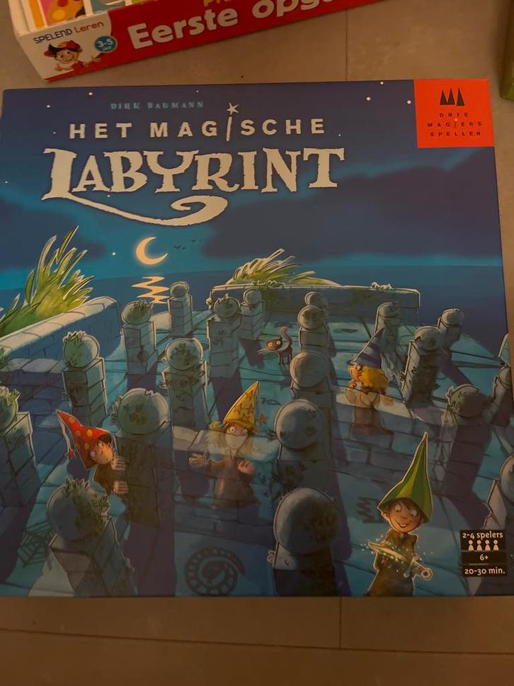 Het Magische Labyrint - Leuk familiespel!, Hobby en Vrije tijd, Gezelschapsspellen | Bordspellen, Zo goed als nieuw, Drie of vier spelers