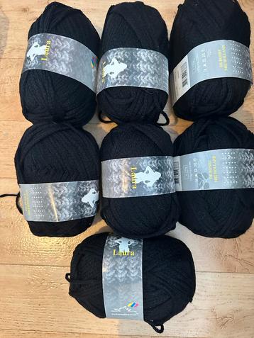 Scheepjes Laura Wol - Diverse Kleuren! beschikbaar voor biedingen