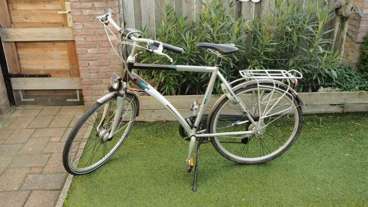 Batavus herenfiets, Fietsen en Brommers, Fietsen | Heren | Herenfietsen, Gebruikt, Batavus, 57 tot 61 cm, Versnellingen, Ophalen