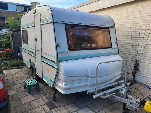 Mooie hobby 360 uit 1985, Caravans en Kamperen, Caravans, Particulier, tot en met 3, 500 - 750 kg, Rondzit, Hobby, Dwarsbed, tot 4 meter