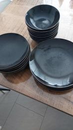 Mooie zwarte borden Action, Ophalen, Zo goed als nieuw, Overige stijlen, Bord(en)