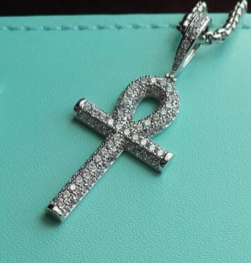 Ankh kruis kettinghanger met cubic zirkonia beschikbaar voor biedingen
