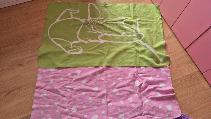 Twee prachtige katoenen ledikant dekens voor babybed, Kinderen en Baby's, Dekens, Slaapzakjes en Inbakerproducten, Zo goed als nieuw