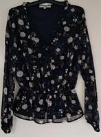 Zwart gebloemde blouse., Ophalen of Verzenden, Zo goed als nieuw, Maat 36 (S), Zwart