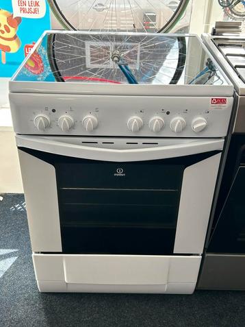Indesit Fornuis keramische fornuis incl Garantie&Bezorgen beschikbaar voor biedingen