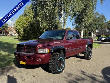 Dodge DODGE RAM 1500 4X4 VERHOOGD, VERBREED, NWE BANDEN AIRC beschikbaar voor biedingen