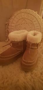 Winter Boots maat 39 nieuw, Kleding | Dames, Zwart, Lage of Enkellaarzen, Nieuw, Ophalen of Verzenden