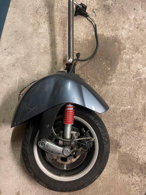 Vespa GTS 300cc 2010 voorvork (compleet), Fietsen en Brommers, Brommeronderdelen | Algemeen, Verzenden
