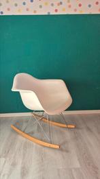 Witte schommelstoel, Huis en Inrichting, Ophalen, Kunststof, Gebruikt, Wit