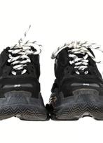 Balenciaga Triple S Triple Black maat 35, Kleding | Dames, Schoenen, Balenciaga, Zwart, Ophalen of Verzenden, Sneakers of Gympen