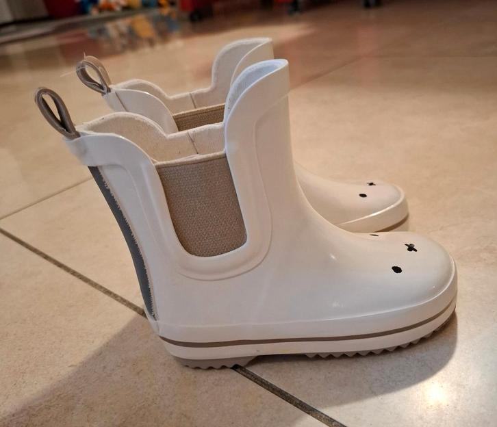 Nijntje babylaarzen, Kinderen en Baby's, Babykleding | Schoentjes en Sokjes, Zo goed als nieuw, Meisje, Laarsjes, Ophalen of Verzenden