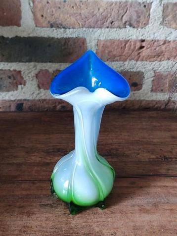 Murano bloemen vaasje  beschikbaar voor biedingen