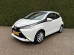Toyota Aygo 1.0 VVT-i x-fun, Airco, Led, Bluetooth,, Voorwielaandrijving, Euro 5, Gebruikt, 4 stoelen
