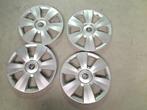 WIELDOP SET Skoda Fabia III Combi (NJ5) (6v0601147c), Gebruikt, Personenwagen