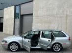 Grijze Volvo V40 1.8 Automaat 122PK/NieuweAPK/Airco/Leer!, Auto's, Volvo, 65 €/maand, 1295 kg, 4 cilinders, 122 pk