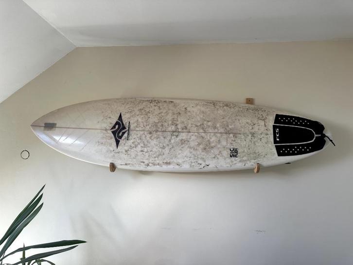 Surfboard Pipedream 6'10 epoxy, Watersport en Boten, Golfsurfen, Gebruikt, Shortboard, Met vinnen, Met draagtas, Met koord, Ophalen of Verzenden