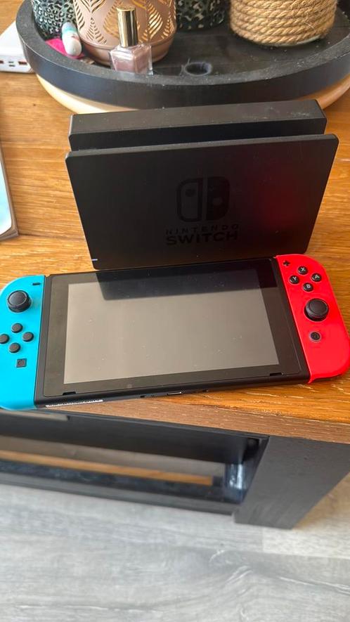 Nintendo Switch met veel spellen, Spelcomputers en Games, Spelcomputers | Nintendo Switch, Zo goed als nieuw, Switch Original
