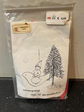 Zelfmaakpakket vogel met sterrenkaboutertje atelier Amaranth beschikbaar voor biedingen