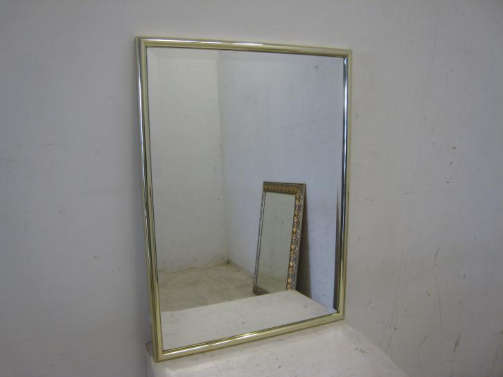 Sjiek ogende facet geslepen spiegel met goudkleurige lijst, Huis en Inrichting, Woonaccessoires | Spiegels, Gebruikt