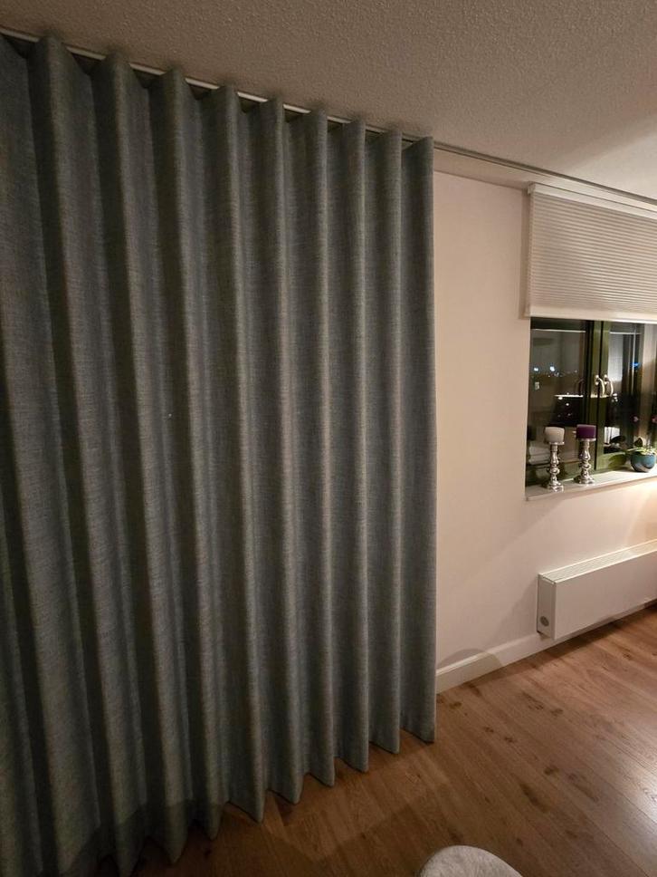 Stijlvolle kamerhoge blauw / grijze gordijnen, Huis en Inrichting, Stoffering | Gordijnen en Lamellen, Zo goed als nieuw, 200 cm of meer
