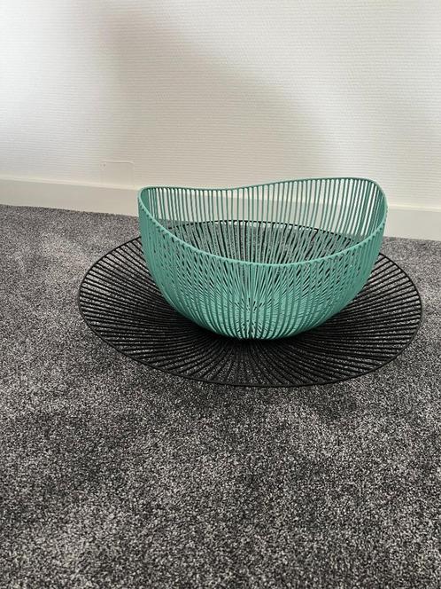 IJzeren mand mint Gio Metal Sculptures, Huis en Inrichting, Woonaccessoires | Schalen en Manden, Nieuw, Schaal, Rond, Overige materialen