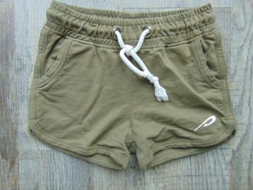 Panther korte broek groen maat 140 broekje beschikbaar voor biedingen