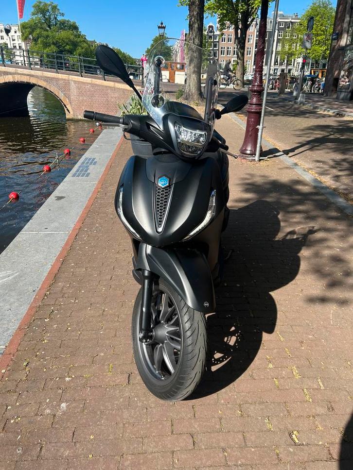 Piaggio Beverly S 400 HPE Deep Black 9300KM, Fietsen en Brommers, Scooters | Piaggio, Zo goed als nieuw, Overige modellen, Benzine