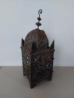 Grote oude lantaarn, Huis en Inrichting, Woonaccessoires | Kandelaars en Kaarsen, Ophalen of Verzenden, Hout, 50 tot 75 cm