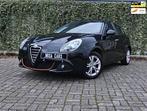 Alfa Romeo Giulietta 1.4 T Distinctive APK Airco Turbo Cruis, Auto's, Alfa Romeo, Voorwielaandrijving, Stof, Gebruikt, Zwart
