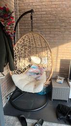 Hang ei, Ophalen, Zo goed als nieuw