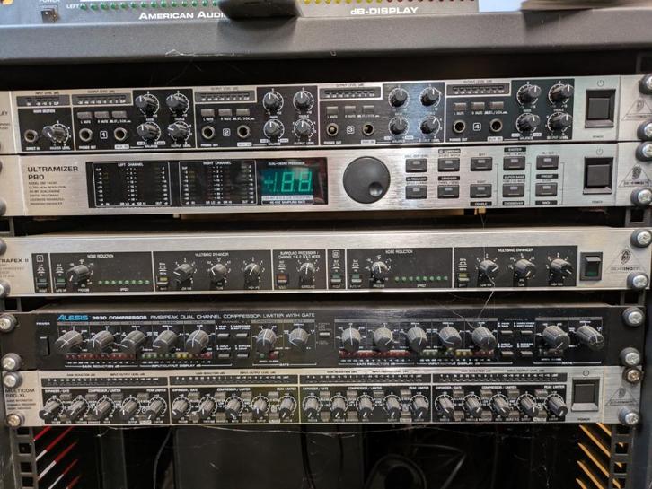 Audio rack met apparatuur, Audio, Tv en Foto, Professionele Audio-, Tv- en Video-apparatuur, Zo goed als nieuw, Audio, Ophalen of Verzenden