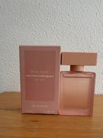 Narciso Rodriguez - Musc Nude, Sieraden, Tassen en Uiterlijk, Uiterlijk | Parfum, Ophalen of Verzenden, Zo goed als nieuw