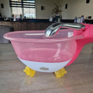 Baby born Badje met Kraan beschikbaar voor biedingen
