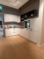 Complete Showroom Keuken, Valentina Schelpwit Met stoomoven!, Ophalen, Hoekkeuken, Zo goed als nieuw, Kunststof