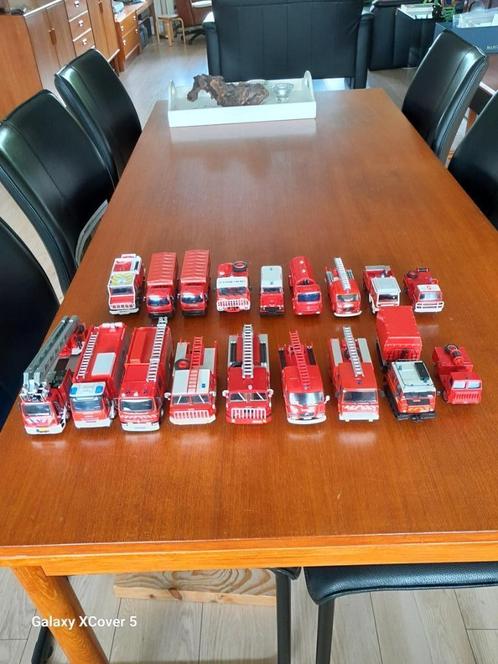 Renault, Iveco, Mercedes, Defender, Hobby en Vrije tijd, Modelauto's | 1:50, Nieuw, Bus of Vrachtwagen, Overige merken, Ophalen of Verzenden
