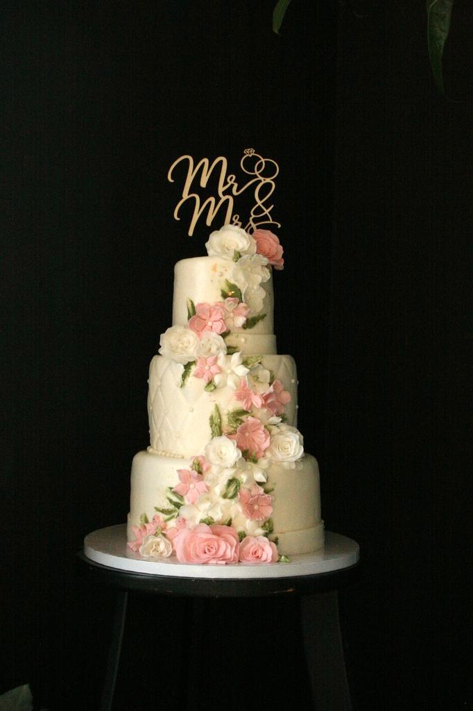 Taart naar wens, bruidstaart, sweet table, gebakjes, Hobby en Vrije tijd, Taarten en Cupcakes maken, Nieuw, Versiering, Taarten