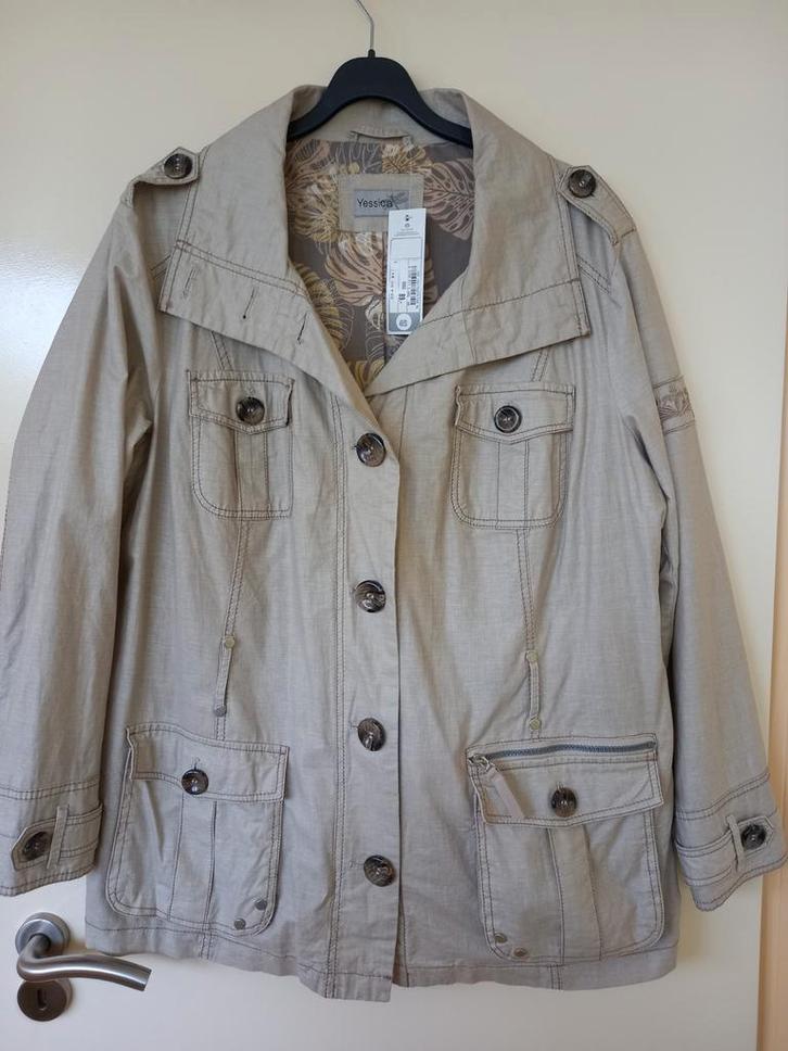Lichte zandkleur waterafstotende jas maat 48-50 herfstwinter, Kleding | Dames, Grote Maten, Nieuw, Jas of Mantel, Beige, Ophalen of Verzenden