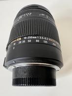 Sigma Nikon Macro Zoom Lens 18-250mm 1:3.5-6.3 DC OS HSM, Audio, Tv en Foto, Fotografie | Lenzen en Objectieven, NIKON, Gebruikt