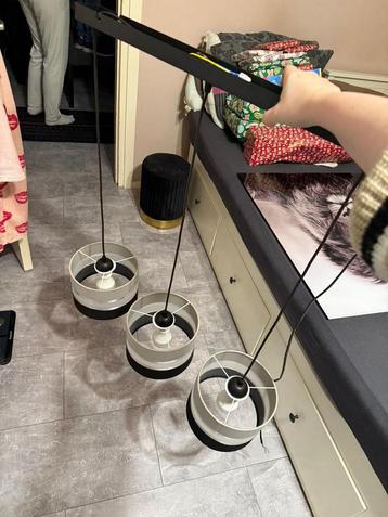 Eetkamerlamp beschikbaar voor biedingen