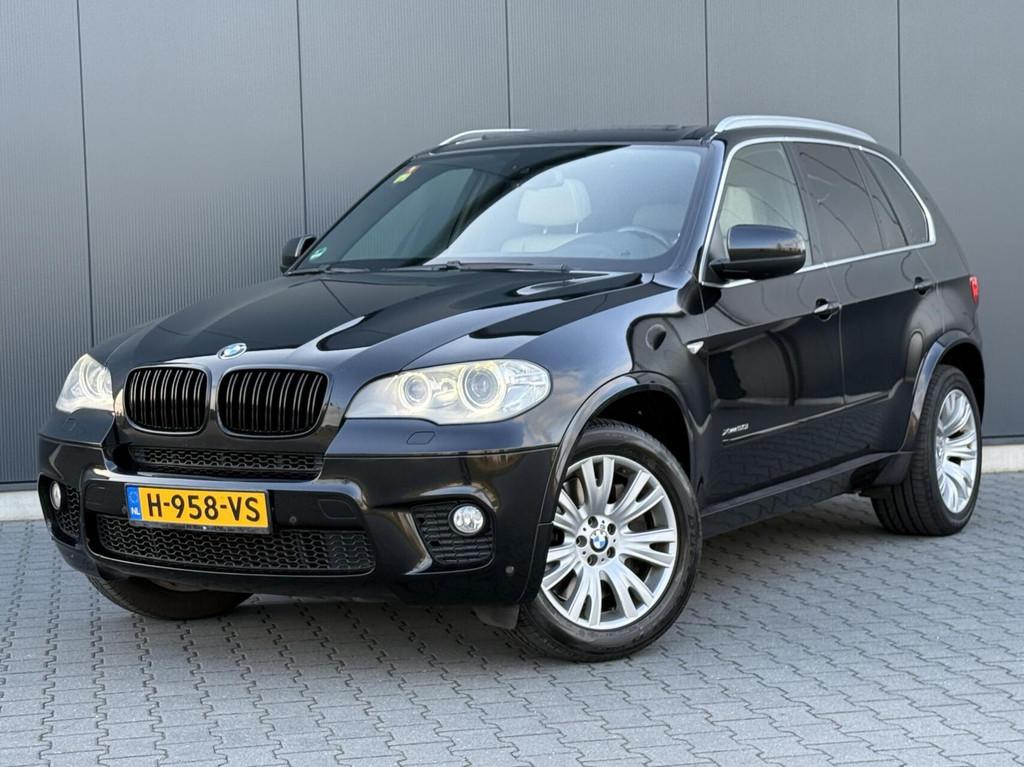 BMW X5 xDrive50i M-Pakket - Pano - 7-Persoons - Facelift - S, Auto's, Euro 5, 4395 cc, 7 stoelen, Zwart