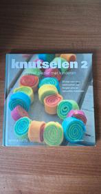 Knutselen 2 - Creatief Plezier voor Kinderen, Emma Hardy, Verzenden, Zo goed als nieuw, Scrapbooking en Knutselen