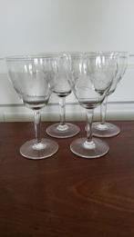 Grote rode wijnglazen gegraveerd 3 bollen 4 stuks, Antiek en Kunst, Antiek | Glas en Kristal, Ophalen of Verzenden