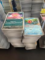 Bulk Pokémon 1000 kaarten, Hobby en Vrije tijd, Verzamelkaartspellen | Pokémon, Ophalen of Verzenden, Zo goed als nieuw